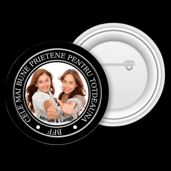 Insignă metalică personalizată cu nume și poză - Cele mai bune prietene - imagine 3