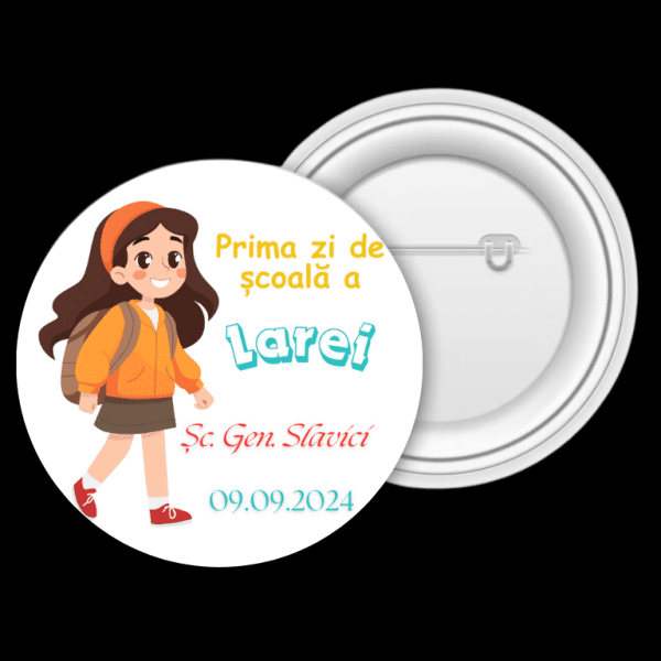 Insignă metalică personalizată cu două nume, dată și text - Prima zi de școală - imagine 3